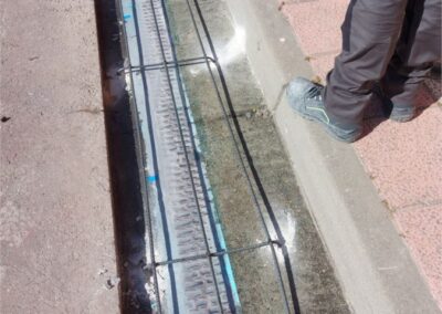 Intervención para rematar el hueco entre el paso de peatones y las aceras de las Calles B, D, E y F de la Urbanización Las Dunas